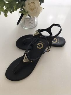 Новые сандали Guess