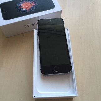 Телефон iPhone SE