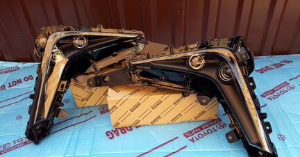 Противотуманка передняя Lexus LX 570 Black Vision