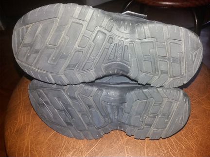 Кроссовки р.30
